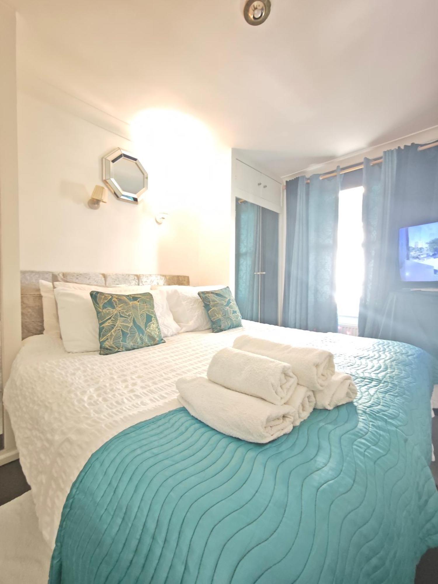 Sunny 1 Bedroom Flat In Central 런던 외부 사진